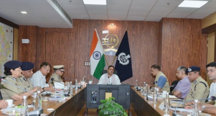 राजस्थान : सीएम भजनलाल शर्मा ने प्रदेश पुलिस मुख्यालय पहुँचकर साइबर क्राइम कंट्रोल को लेकर संबंधित अधिकारियों के साथ की बैठक राजस्थान : सीएम भजनलाल शर्मा ने प्रदेश पुलिस मुख्यालय पहुँचकर साइबर क्राइम कंट्रोल को लेकर संबंधित अधिकारियों के साथ की बैठक