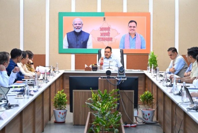 राजस्थान : सीएम भजनलाल शर्मा ने राजस्व अर्जन से संबंधित विभागों के अधिकारियों के साथ बैठक की राजस्थान : सीएम भजनलाल शर्मा ने राजस्व अर्जन से संबंधित विभागों के अधिकारियों के साथ बैठक की