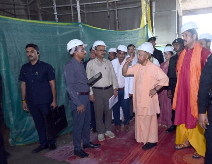 गोरखपुर : सीएम योगी ने महायोगी गुरु गोरखनाथ आयुष विश्वविद्यालय के राप्ती बालिका छात्रावास का लोकार्पण किया, परिसर का निरीक्षण किया गोरखपुर : सीएम योगी ने महायोगी गुरु गोरखनाथ आयुष विश्वविद्यालय के राप्ती बालिका छात्रावास का लोकार्पण किया, परिसर का निरीक्षण किया