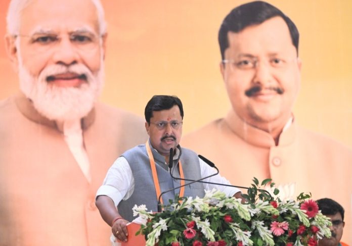 लखनऊ : भाजपा राष्ट्रीय अध्यक्ष नितिन नबीन ने भाजपा यूपी के सांसदों, विधायकों एवं विधान परिषद सदस्यों के साथ की बैठक लखनऊ : भाजपा राष्ट्रीय अध्यक्ष नितिन नबीन ने भाजपा यूपी के सांसदों, विधायकों एवं विधान परिषद सदस्यों के साथ की बैठक