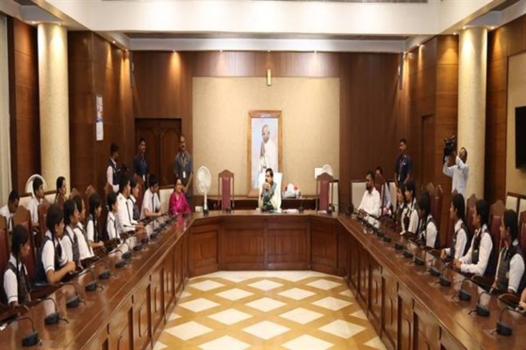 राष्ट्र निर्माण में सक्रिय भूमिका निभाना जागरूक नागरिक की पहचान : सीएम डॉ. मोहन यादव