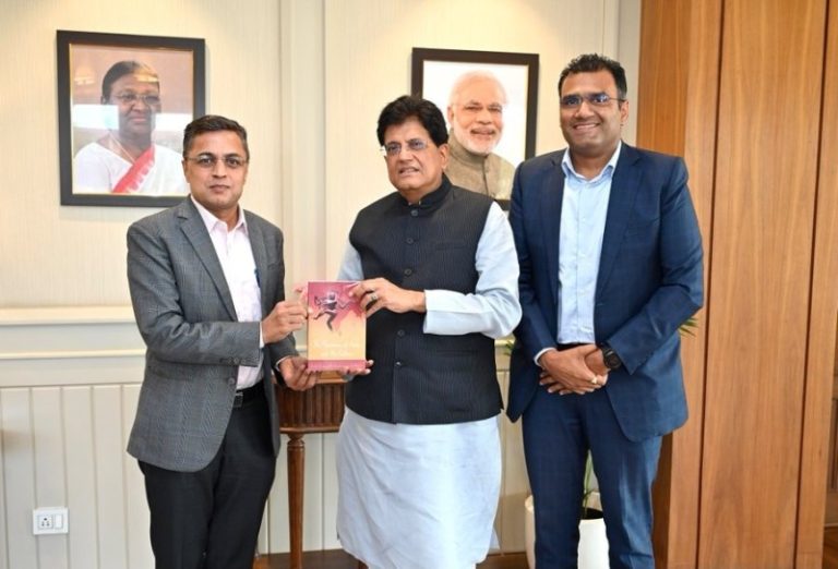 केंद्रीय मंत्री पीयूष गोयल ने रिसर्जेंट इंडिया लिमिटेड के मैनेजिंग डायरेक्टर और एसोचैम के सीनियर कमिटी लीडर ज्योति प्रकाश गाडिया के साथ बैठक की