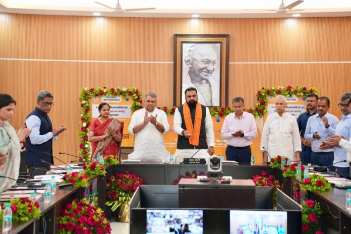 बिहार : सीएम सम्राट चौधरी ने राज्य के 97.84 लाख सामाजिक सुरक्षा पेंशनधारियों के खातों में डीबीटी के माध्यम से 1,423.94 करोड़ रूपए की राशि हस्तांतरित की बिहार : सीएम सम्राट चौधरी ने राज्य के 97.84 लाख सामाजिक सुरक्षा पेंशनधारियों के खातों में डीबीटी के माध्यम से 1,423.94 करोड़ रूपए की राशि हस्तांतरित की