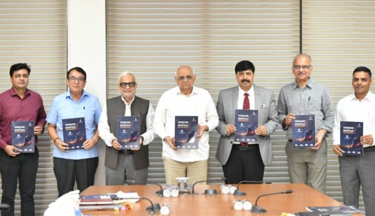 गुजरात : सीएम भूपेंद्र पटेल ने गांधीनगर में ‘गुजरात शिपबिल्डिंग एंड रिपेयर पॉलिसी-2026’ लॉन्च की