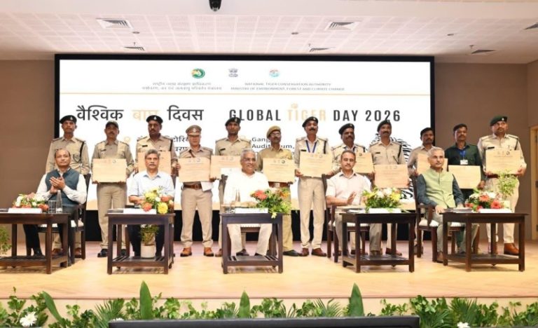 केंद्रीय मंत्री भूपेंद्र यादव ने फ्रंटलाइन ग्रीन वॉरियर्स को एनटीसीए अवॉर्ड्स प्रदान किए