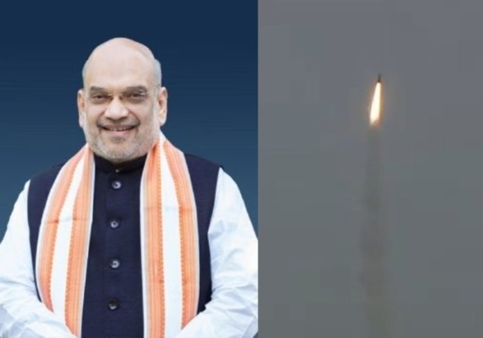 केंद्रीय गृह मंत्री अमित शाह ने भारत के पहले निजी तौर पर विकसित लॉन्च व्हीकल 'विक्रम-1' के सफल लॉन्च पर स्काईरूट एयरोस्पेस को बधाई दीं केंद्रीय गृह मंत्री अमित शाह ने भारत के पहले निजी तौर पर विकसित लॉन्च व्हीकल 'विक्रम-1' के सफल लॉन्च पर स्काईरूट एयरोस्पेस को बधाई दीं
