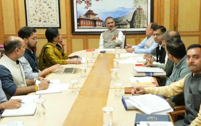 हिमाचल प्रदेश : सीएम सुखविंदर सिंह सुक्खू ने शिमला में उद्योग विभाग के तहत खनन विंग के कार्यों की समीक्षा की