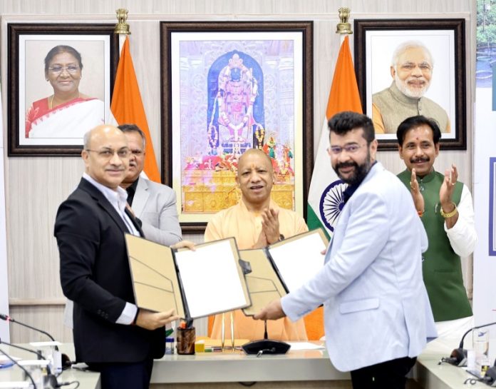 लखनऊ : सीएम योगी 28 जनपदों में कृषि उत्पादकता एवं अन्नदाताओं की आय बढ़ाने हेतु आयोजित एमओयू हस्ताक्षर कार्यक्रम में हुए शामिल