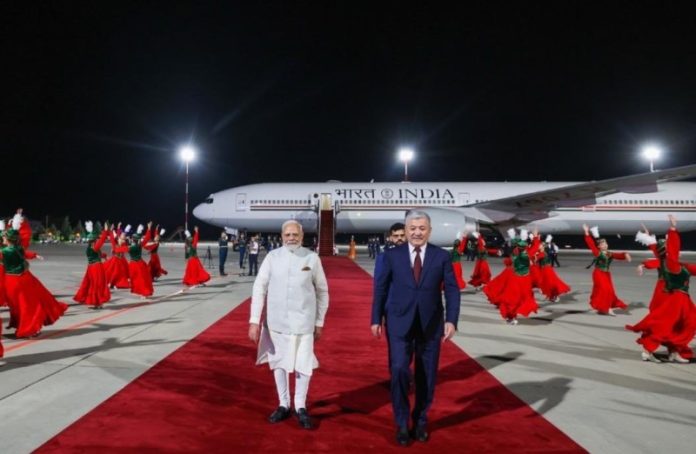 पीएम मोदी 26वें एससीओ लीडरशिप समिट में हिस्सा लेने के लिए बिश्केक पहुंचे