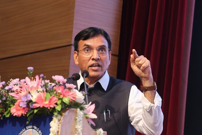 केंद्रीय मंत्री मांडविया ने मैरीटाइम लेबर फोर्स पर आयोजित पैनल में इंडस्ट्री के लीडर्स, एक्सपर्ट्स और समुद्री कर्मियों को संबोधित किया केंद्रीय मंत्री मांडविया ने मैरीटाइम लेबर फोर्स पर आयोजित पैनल में इंडस्ट्री के लीडर्स, एक्सपर्ट्स और समुद्री कर्मियों को संबोधित किया