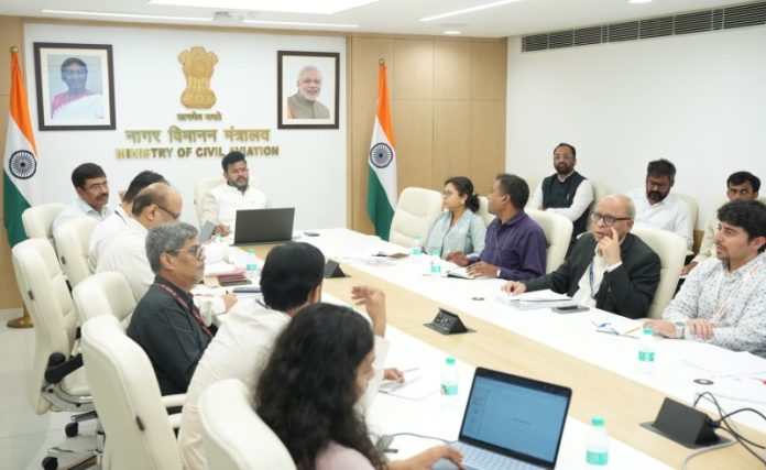 केंद्रीय मंत्री राम मोहन नायडू ने अकासा एयर और अलायंस एयर की सीनियर लीडरशिप टीमों के साथ उनकी प्रगति की समीक्षा की केंद्रीय मंत्री राम मोहन नायडू ने अकासा एयर और अलायंस एयर की सीनियर लीडरशिप टीमों के साथ उनकी प्रगति की समीक्षा की