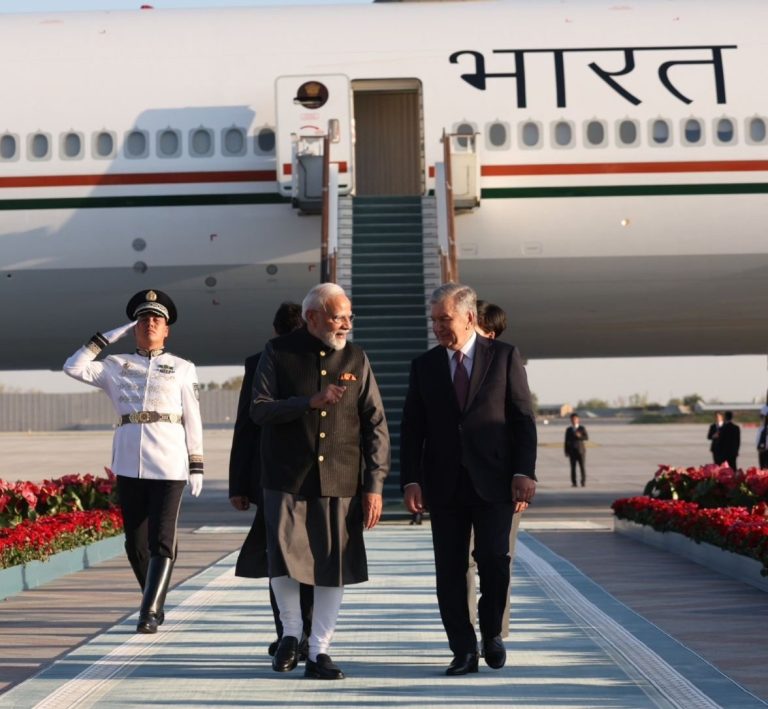 पीएम मोदी उज्बेकिस्तान की राजकीय यात्रा पर ताशकंद पहुंचे