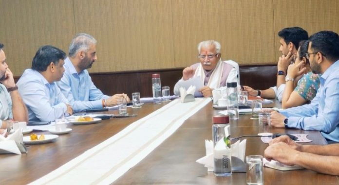 चंडीगढ़ : केंद्रीय मंत्री मनोहर लाल ने स्वच्छ भारत मिशन के अंतर्गत चंडीगढ़ के प्रगति की विस्तृत समीक्षा बैठक में हुए शामिल