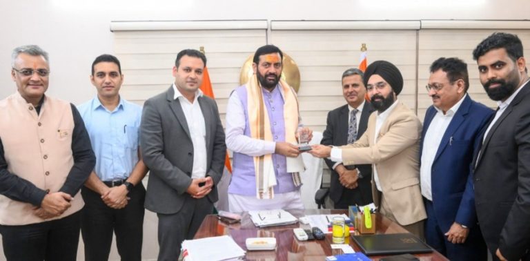 हरियाणा : सीएम नायब सिंह सैनी से इंडियन स्टाफिंग फेडरेशन के प्रतिनिधिमंडल ने फेडरेशन के अध्यक्ष मनमीत सिंह के नेतृत्व में मुलाकात की
