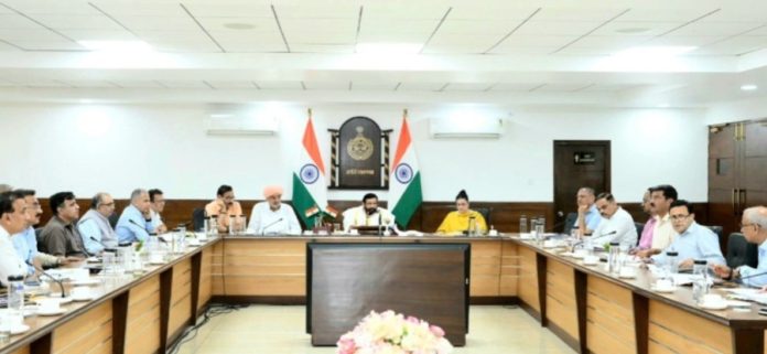 हरियाणा : सीएम सैनी ने ‘जल संरक्षित हरियाणा’ परियोजना को लेकर आयोजित स्टैंडिंग फाइनेंस कमेटी-सी की बैठक की अध्यक्षता की