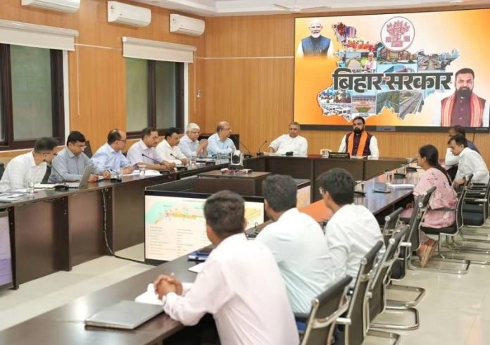 बिहार : सीएम सम्राट चौधरी ने 'संकल्प' सभागार में जेपी गंगा पथ के समग्र विकास को लेकर समीक्षा बैठक की