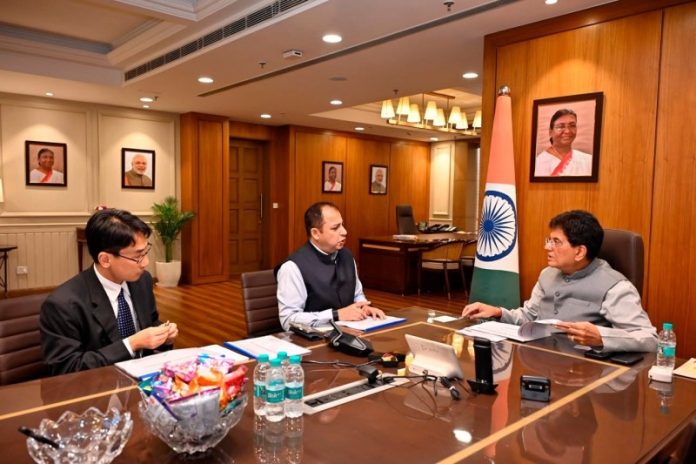केंद्रीय मंत्री पीयूष गोयल ने निप्पॉन लाइफ इंडिया एसेट मैनेजमेंट लिमिटेड के एमडी और सीईओ संदीप सिक्का के साथ बैठक की