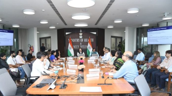 केंद्रीय मंत्री जेपी नड्डा ने 'MY Bharat' वॉलंटियर्स की मदद से हेल्थकेयर संस्थानों में 'प्रोजेक्ट सारथी' के विस्तार की समीक्षा की