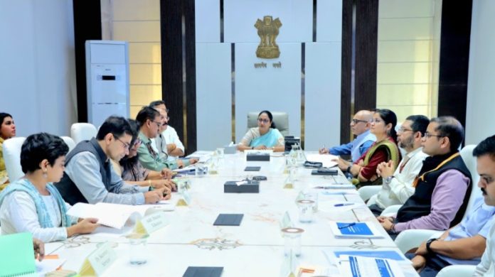 दिल्ली : सीएम रेखा गुप्ता ने शिक्षा और स्वास्थ्य क्षेत्रों में दिल्ली अधीनस्थ सेवा चयन बोर्ड द्वारा की जा रही भर्ती प्रक्रिया की प्रगति की समीक्षा की दिल्ली : सीएम रेखा गुप्ता ने शिक्षा और स्वास्थ्य क्षेत्रों में दिल्ली अधीनस्थ सेवा चयन बोर्ड द्वारा की जा रही भर्ती प्रक्रिया की प्रगति की समीक्षा की
