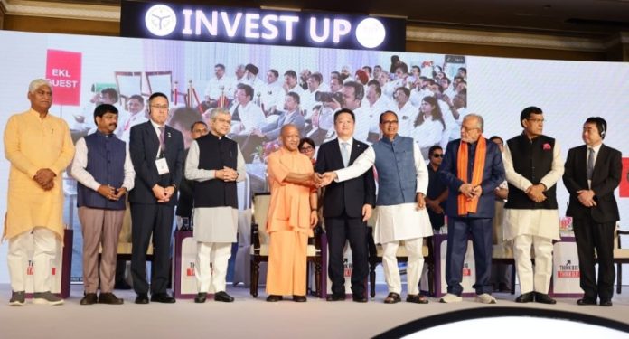 यूपी के सीएम योगी नई दिल्ली में आयोजित उत्तर प्रदेश-जापान इन्वेस्टमेंट मीट 2026 के उद्घाटन सत्र में हुए शामिल