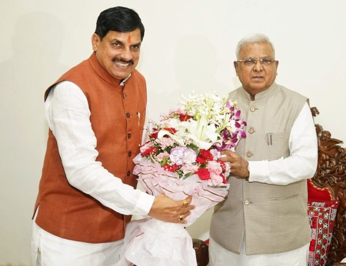 भोपाल : सीएम डॉ. मोहन यादव ने लोक भवन में राज्यपाल मंगुभाई पटेल से मुलाकात की