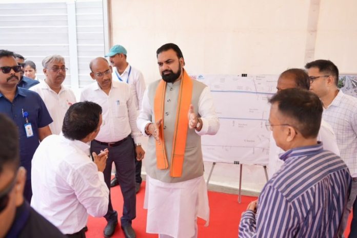 बिहार : सीएम सम्राट चौधरी ने मीठापुर-महुली एलिवेटेड पथ निर्माण कार्य का किया स्थलीय निरीक्षण, प्रगति एवं गुणवत्ता की भी समीक्षा की बिहार : सीएम सम्राट चौधरी ने मीठापुर-महुली एलिवेटेड पथ निर्माण कार्य का किया स्थलीय निरीक्षण, प्रगति एवं गुणवत्ता की भी समीक्षा की