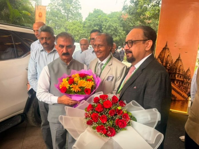 हिमाचल प्रदेश के सीएम सुखविंदर सिंह सुक्खू यूपी के वाराणसी में आयोजित एफएचआरएआई के 56वें अधिवेशन में हुए शामिल हिमाचल प्रदेश के सीएम सुखविंदर सिंह सुक्खू यूपी के वाराणसी में आयोजित एफएचआरएआई के 56वें अधिवेशन में हुए शामिल
