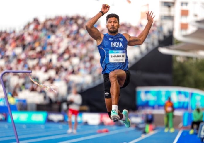 कॉमनवेल्थ गेम्स 2026 : तेजस्विन शंकर ने पुरुषों के डेकाथलॉन इवेंट में ब्रॉन्ज मेडल जीता, पीएम मोदी ने दीं बधाई कॉमनवेल्थ गेम्स 2026 : तेजस्विन शंकर ने पुरुषों के डेकाथलॉन इवेंट में ब्रॉन्ज मेडल जीता, पीएम मोदी ने दीं बधाई