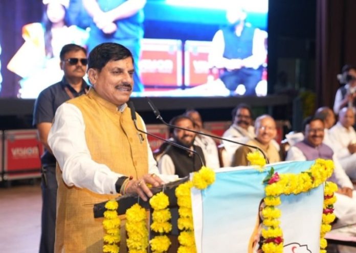 भोपाल : सीएम यादव पुण्यश्लोका लोकमाता देवी अहिल्याबाई होल्कर की 231वीं पुण्य स्मृति के अवसर पर आयोजित कार्यक्रम में हुए शामिल