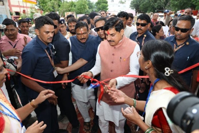 मप्र : सीएम यादव ने बड़वानी जिले के बोरलाय स्थित शासकीय उच्चतर माध्यमिक विद्यालय परिसर में निर्मित 