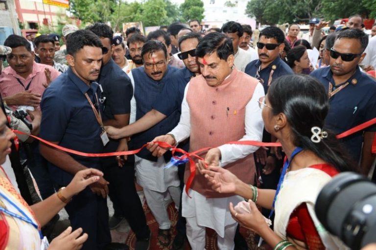 मप्र : सीएम यादव ने बड़वानी जिले के बोरलाय स्थित शासकीय उच्चतर माध्यमिक विद्यालय परिसर में निर्मित “मैथ्स पार्क” का किया उद्घाटन