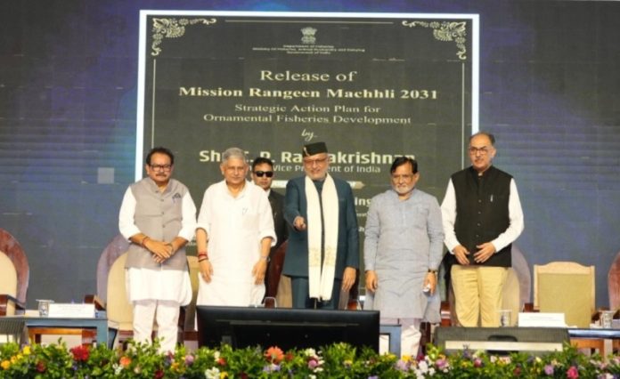 उपराष्ट्रपति सीपी राधाकृष्णन ने लक्षद्वीप के अगात्ती में आयोजित 'मत्स्य पालन आउटरीच कार्यक्रम' में भाग लिया