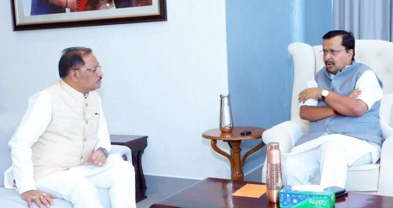 नई दिल्ली : छत्तीसगढ़ के मुख्यमंत्री विष्णुदेव साय ने भाजपा राष्ट्रीय अध्यक्ष नितिन नबीन से की मुलाकात