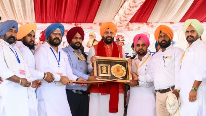 हरियाणा के सीएम नायब सिंह सैनी ने पंजाब के फरीदकोट में आयोजित ‘विमुक्त जाति समाज सम्मेलन’ में शिरकत की