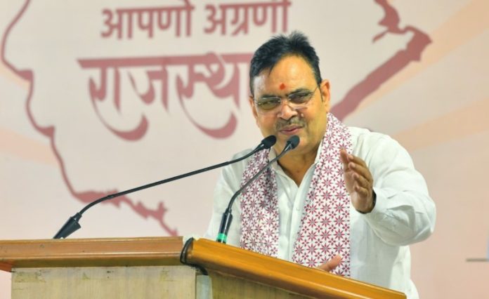 राजस्थान : सीएम भजनलाल शर्मा ने मुख्यमंत्री निवास पर आयोजित ‘लोकतंत्र सेनानी सम्मान समारोह’ को संबोधित किया