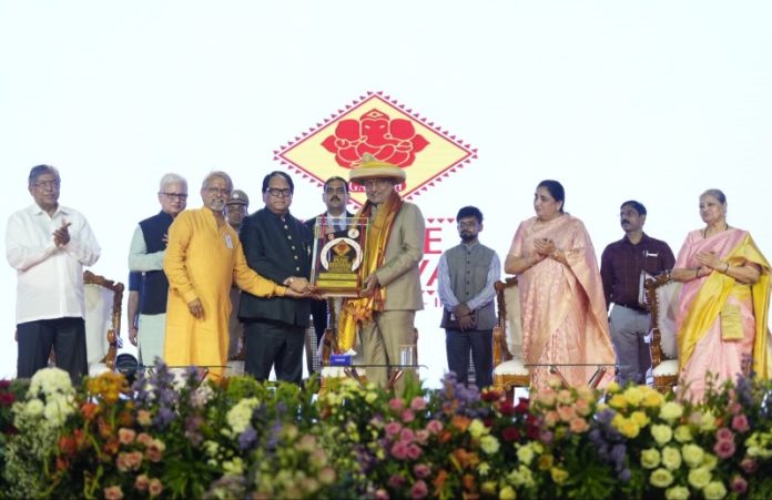 उपराष्ट्रपति सीपी राधाकृष्णन ने पुणे में 38वें पुणे फेस्टिवल का उद्घाटन किया उपराष्ट्रपति सीपी राधाकृष्णन ने पुणे में 38वें पुणे फेस्टिवल का उद्घाटन किया