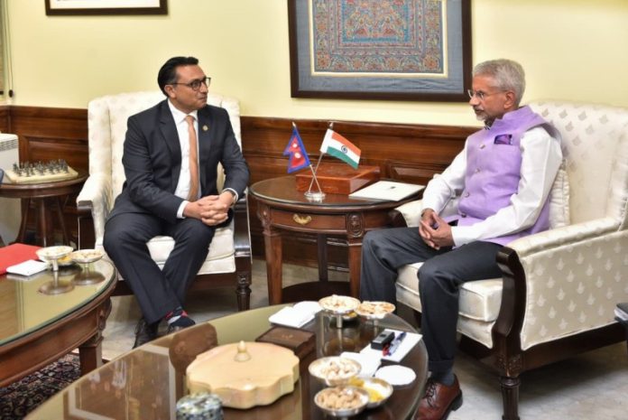 दिल्ली : विदेश मंत्री डॉ. एस जयशंकर ने नेपाल के वित्त मंत्री स्वर्णिम वागले से मुलाकात की