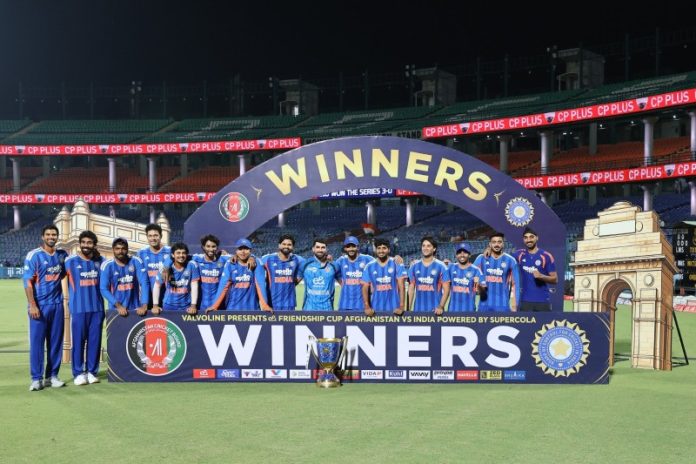IND vs AFG टी-20 सीरीज : भारत ने 3-0 से जीती सीरीज, अफगानिस्तान को तीसरे टी-20 मैच में 127 रन से हराया IND vs AFG टी-20 सीरीज : भारत ने 3-0 से जीती सीरीज, अफगानिस्तान को तीसरे टी-20 मैच में 127 रन से हराया