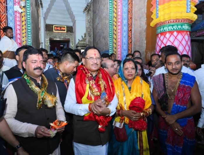 छत्तीसगढ़ के सीएम विष्णुदेव साय ने पुरी में महाप्रभु भगवान श्री जगन्नाथ जी के दर्शन-पूजन कर आशीर्वाद प्राप्त किया