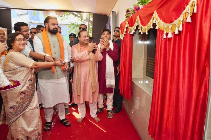पटना : सीएम सम्राट चौधरी ने सिमेज आईटी पार्क में नवनिर्मित 1,200 सीटों की क्षमता वाले बहुउद्देशीय सभागार का उद्घाटन किया पटना : सीएम सम्राट चौधरी ने सिमेज आईटी पार्क में नवनिर्मित 1,200 सीटों की क्षमता वाले बहुउद्देशीय सभागार का उद्घाटन किया