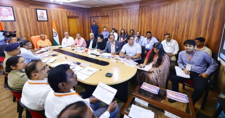 उप्र : सीएम योगी ने गौतमबुद्ध नगर के ग्रेटर नोएडा में यूपी इंटरनेशनल ट्रेड शो 2026 की तैयारियों की समीक्षा की