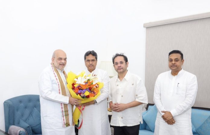 नई दिल्ली : केंद्रीय गृह मंत्री अमित शाह से त्रिपुरा के सीएम माणिक साहा ने मुलाकात की