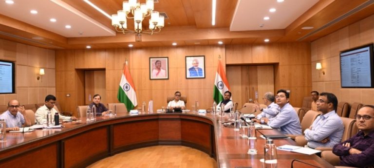 असम : सीएम हिमंत बिस्वा सरमा ने गुवाहाटी कन्वेंशन सेंटर और असम भवन मुंबई के कार्यों की प्रगति की समीक्षा की
