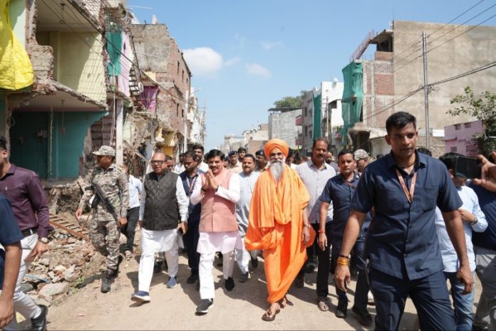 उज्जैन : सीएम यादव ने सिंहस्थ-2028 की तैयारियों के अंतर्गत नीलगंगा रोड, महामृत्युंजय द्वार एवं आईटी पार्क में चल रहे निर्माण कार्यों का निरीक्षण किया