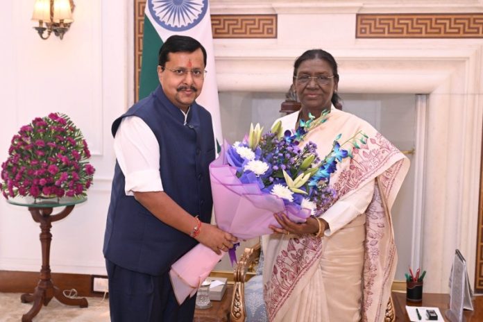 भाजपा राष्ट्रीय अध्यक्ष नितिन नबीन ने राष्ट्रपति द्रौपदी मुर्मू से मुलाकात की