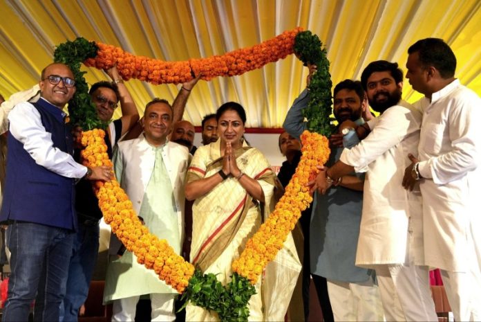 दिल्ली : सीएम रेखा गुप्ता ने पीतमपुरा में नई सार्वजनिक सुविधाओं का उद्घाटन किया और विकास कार्यों की शुरुआत की