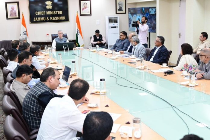 J&K : मुख्यमंत्री ने जम्मू-कश्मीर हाइड्रोपावर पॉलिसी 2026 के ड्राफ्ट की समीक्षा के लिए बैठक की अध्यक्षता की