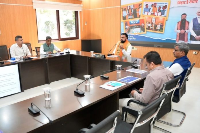 बिहार : सीएम सम्राट चौधरी ने लोक सेवक आवास स्थित ‘संकल्प’ सभागार में बिहार एआई नीति 2026 की समीक्षा बैठक की बिहार : सीएम सम्राट चौधरी ने लोक सेवक आवास स्थित ‘संकल्प’ सभागार में बिहार एआई नीति 2026 की समीक्षा बैठक की