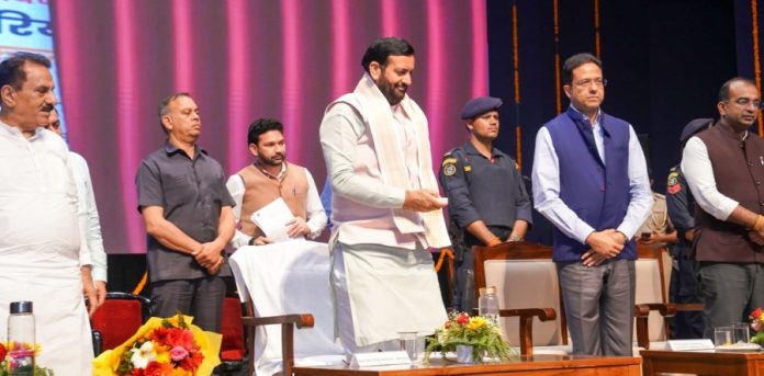 हरियाणा : सीएम नायब सिंह सैनी ने कुरुक्षेत्र से 'स्टार्टअप हरियाणा सेवा संकल्प कार्यक्रम' का शुभारंभ किया हरियाणा : सीएम नायब सिंह सैनी ने कुरुक्षेत्र से 'स्टार्टअप हरियाणा सेवा संकल्प कार्यक्रम' का शुभारंभ किया