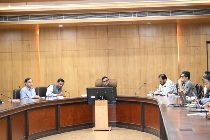 असम : सीएम सरमा ने सभी जिला आयुक्तों के साथ खेल महारन 3.0, मिशन बसुंधरा 4.0 और औद्योगिक भूमि प्रबंधन की समीक्षा की असम : सीएम सरमा ने सभी जिला आयुक्तों के साथ खेल महारन 3.0, मिशन बसुंधरा 4.0 और औद्योगिक भूमि प्रबंधन की समीक्षा की